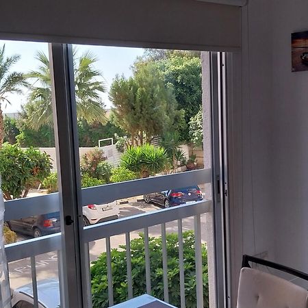Stelia'S Seagate Studio Apt. Larnaca Exterior foto