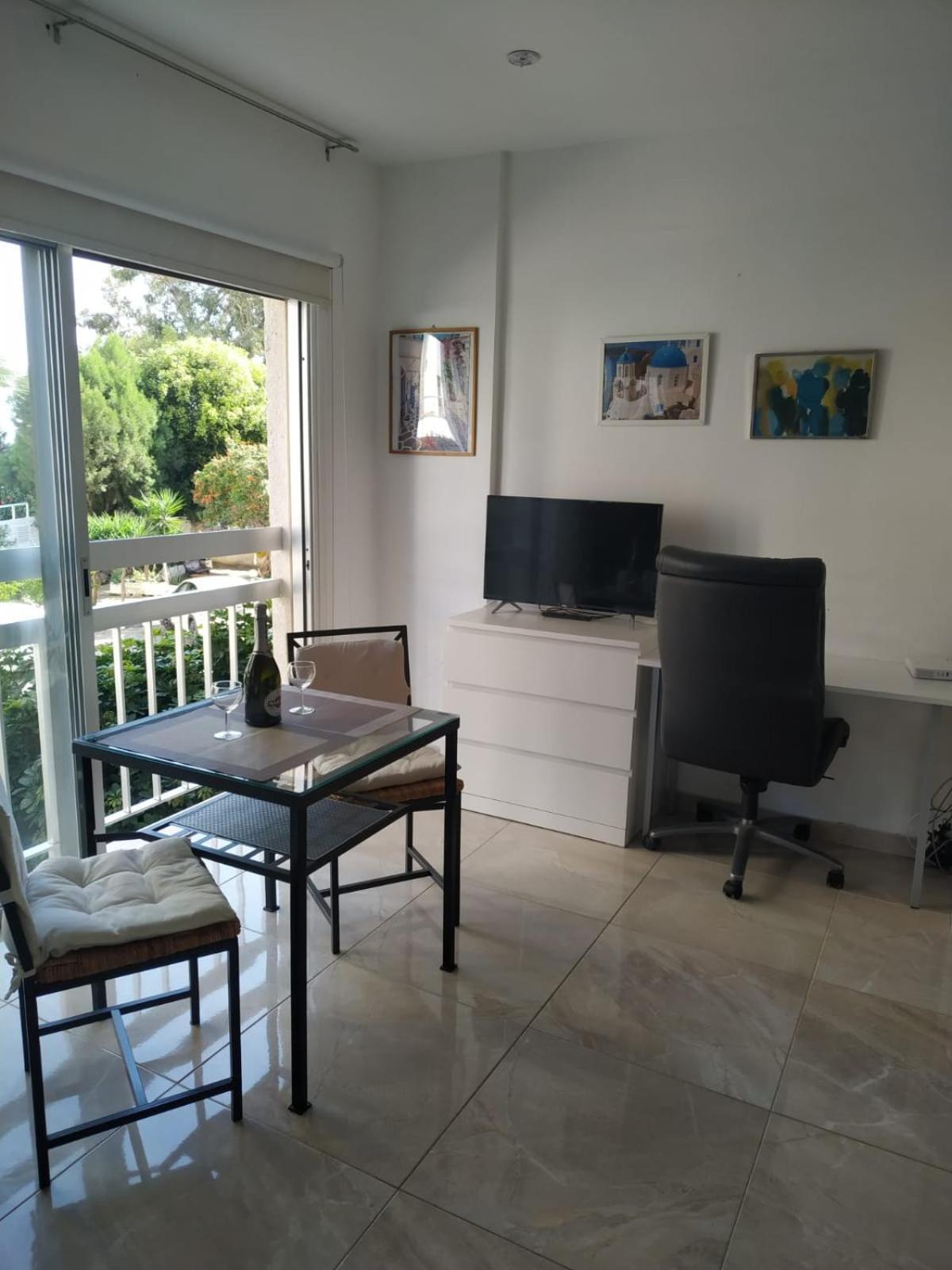 Stelia'S Seagate Studio Apt. Larnaca Exterior foto