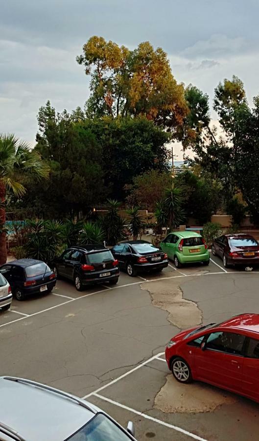 Stelia'S Seagate Studio Apt. Larnaca Exterior foto